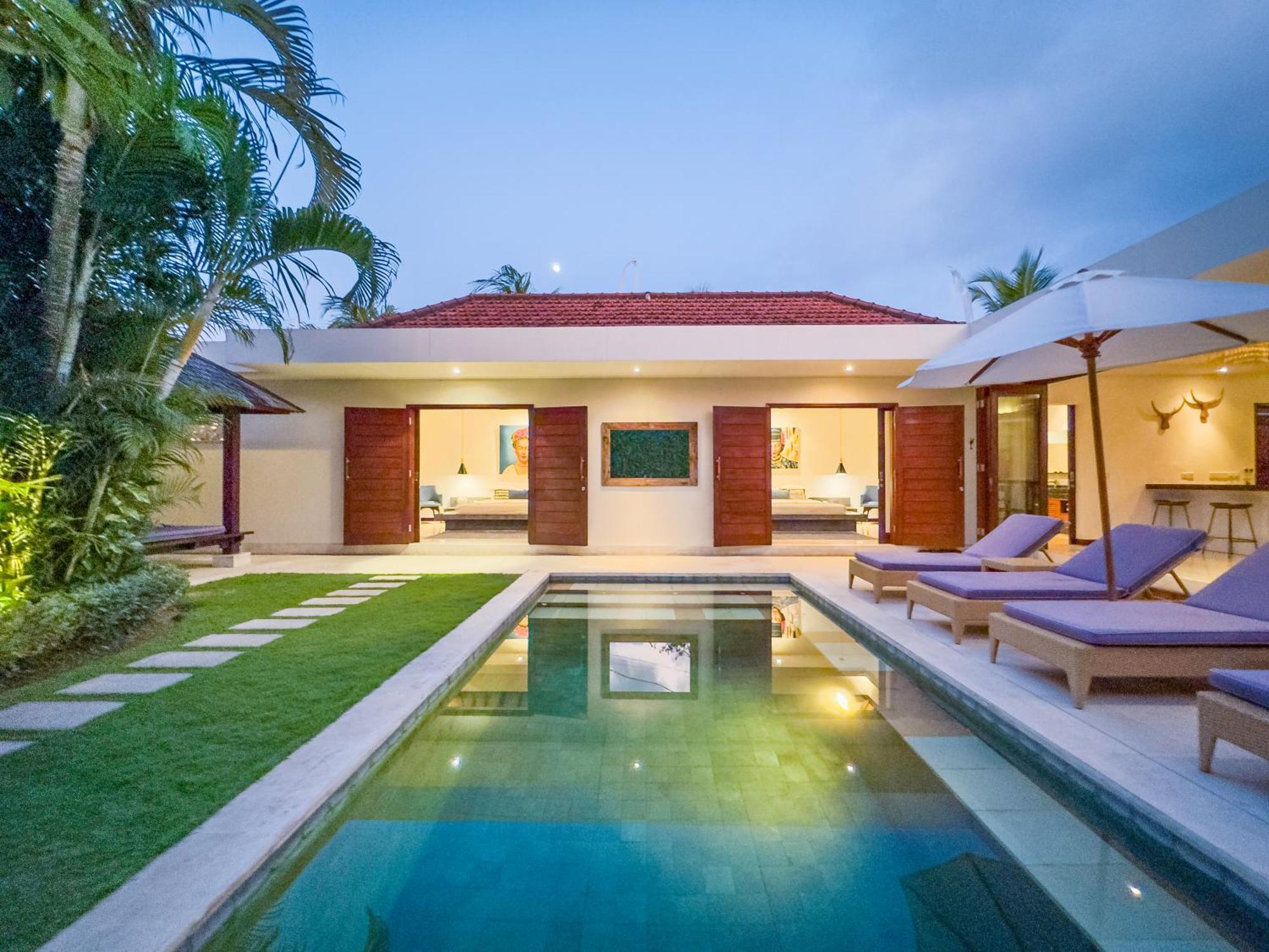 Villa Bugis Kayu Aya Seminyak Exterior foto